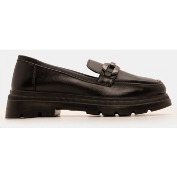 μοκασίνια με διακοσμητική αγκράφα  σε προσφορά