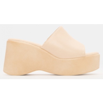 πλατφόρμες με φαρδιά φάσα - μπεζ σε προσφορά