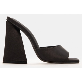 mules με φαρδιά φάσα - μαύρο σε προσφορά