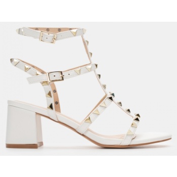 πέδιλα με πολλαπλά λουράκια & τρούκς  σε προσφορά