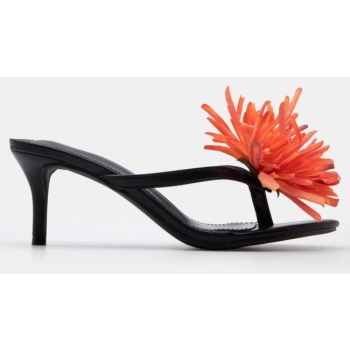 mules με διακοσμητικό λουλούδι - μαύρο σε προσφορά
