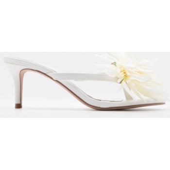 mules με διακοσμητικό λουλούδι - λευκό σε προσφορά