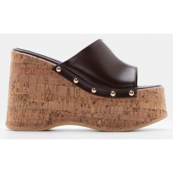 clogs με φαρδιά φάσα - καφέ σκούρο σε προσφορά