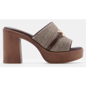 πλατφόρμες με φαρδιά φάσα  σε προσφορά