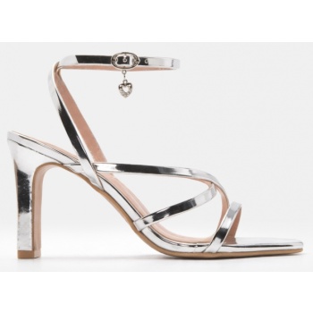 luigi design - πέδιλα με λουράκια  σε προσφορά