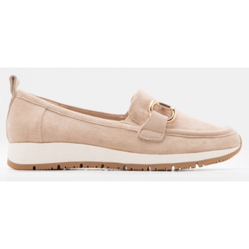 μοκασίνια με διακοσμητική αγκράφα - μπεζ σε προσφορά