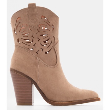 μποτάκια cowboy μυτερά με διάτρητο σε προσφορά