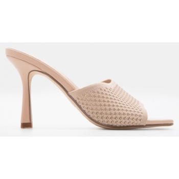 mules με φαρδιά φάσα - nude σε προσφορά