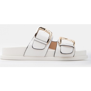 σανδάλια flatform με διπλές τόκες  σε προσφορά