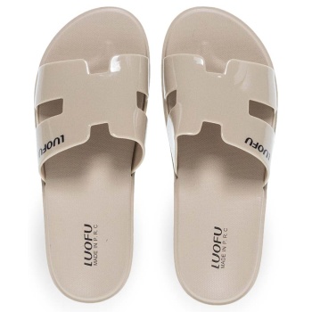 γυναικείες σαγιονάρες θαλάσσης με φάσα σε προσφορά