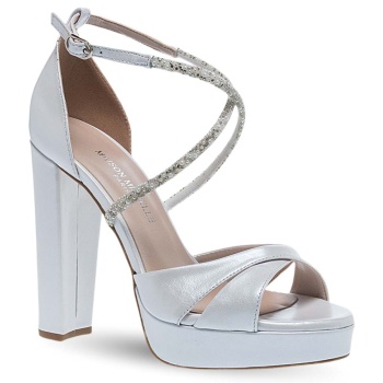 γυναικεία δερμάτινα νυφικά παπούτσια