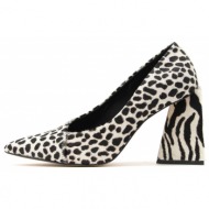  e52700 leather high heel pumps women carrano