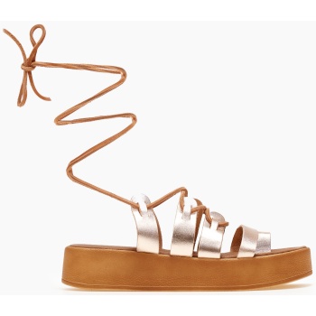 flatforms σανδάλια με lace up δέσιμο σε προσφορά