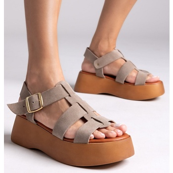 πλατφόρμες καστόρινες με τοκά estil  σε προσφορά