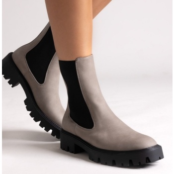 chelsea boots with chunky sole only σε προσφορά