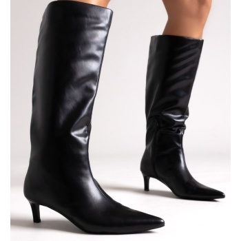 pointed-toe boots with kitten heel only σε προσφορά