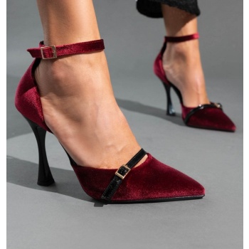 γόβες από velvet ύφασμα με μπαρέτα tfp σε προσφορά