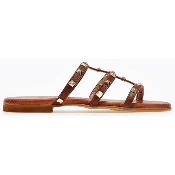 σανδάλια δερμάτινα με τρουκς στη φάσα