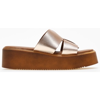 flatforms δερμάτινα με ιδιαίτερη φάσα σε προσφορά