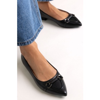 pointed ballet flats with metal detail σε προσφορά