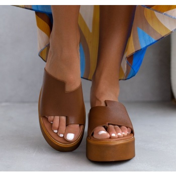 flatforms δερμάτινα με άνιση φάσα estil σε προσφορά