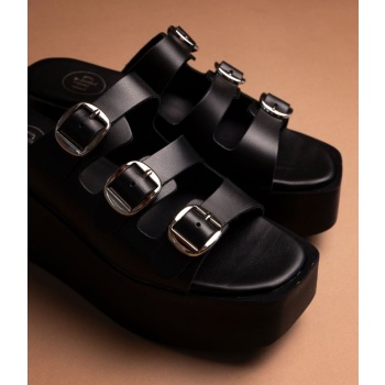 σανδάλια flatforms δερμάτινα με τοκάδες