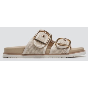 σανδάλια με υφασμάτινες φάσες και τοκά σε προσφορά