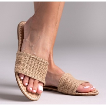 σανδάλια με σχοίνινο πλεκτό σχέδιο σε προσφορά