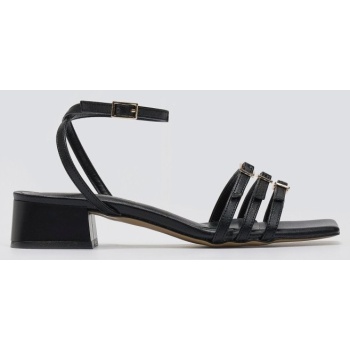 πέδιλα χαμηλά με λεπτά λουράκια tfp  σε προσφορά