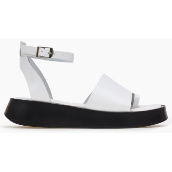 σανδάλια flatforms δερμάτινα με άνιση σε προσφορά