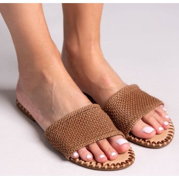 σανδάλια με σχοίνινο πλεκτό σχέδιο σε προσφορά