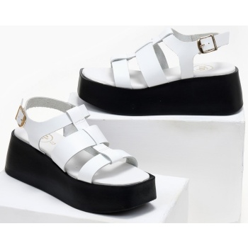 πλατφόρμες δερμάτινες με φαρδιά σε προσφορά