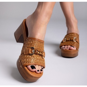 mules δερμάτινα με ψάθα carmela 162334 σε προσφορά