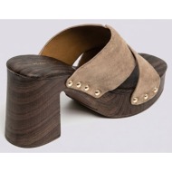  ideal shoes platform mules stud detail - 8246 - taupe suede