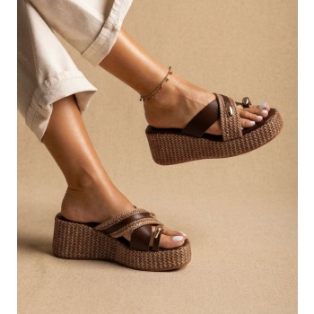 erynn toe ring platform sandals  σε προσφορά