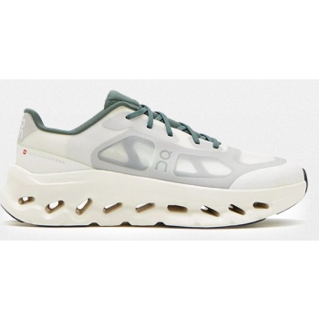 ανδρικό λευκό cloudtilt remix shoes on